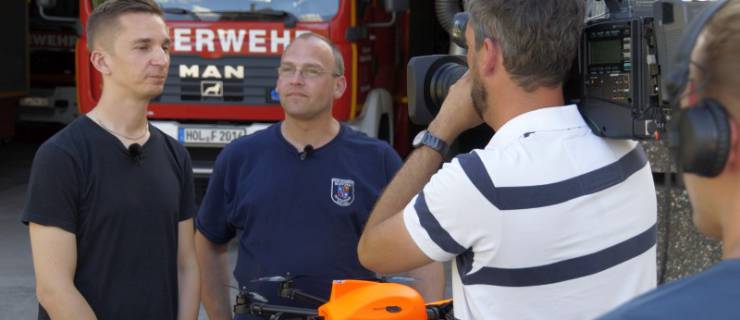 Fernseh-Reportage „Die Drohnen kommen“: Dreharbeiten des ZDF mit der Feuerwehr Stadtoldendorf
