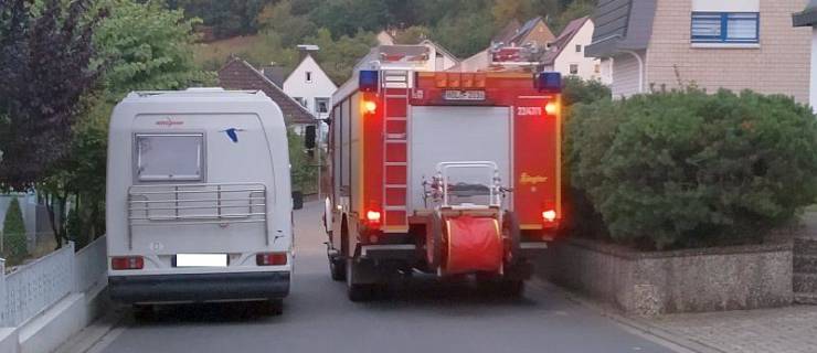 Platz frei für Rettungs- und Einsatzfahrzeuge der Feuerwehr