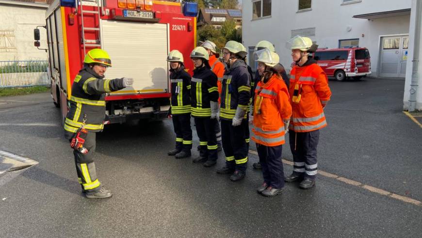 Freiwilliges Engagement und Ehrenamt. Feuerwehrnachwuchs erfolgreich ausgebildet.