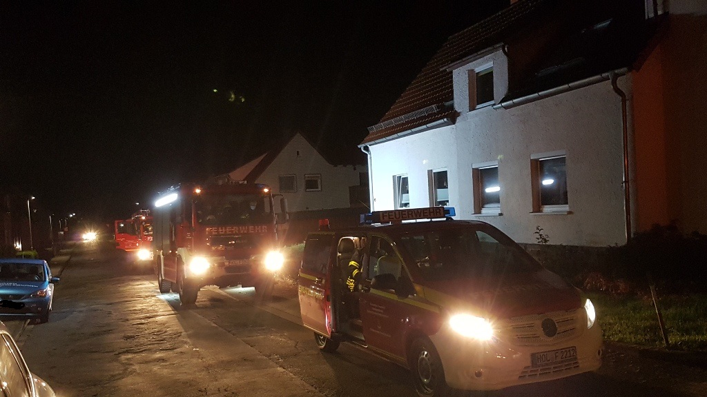 Aus Türöffnung wird Tragehilfe. Erneute Unterstützung des Rettungsdienstes in Stadtoldendorf