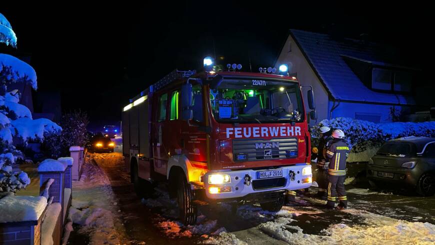 Schreck in der Nacht in Stadtoldendorf. Feuer mit Menschenleben in Gefahr