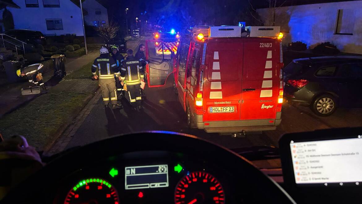 Feuer Mülltonne in Deensen am Neujahrsmorgen