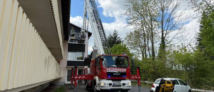 Tragehilfe für Rettungsdienst in Stadtoldendorfer Wohnanlage