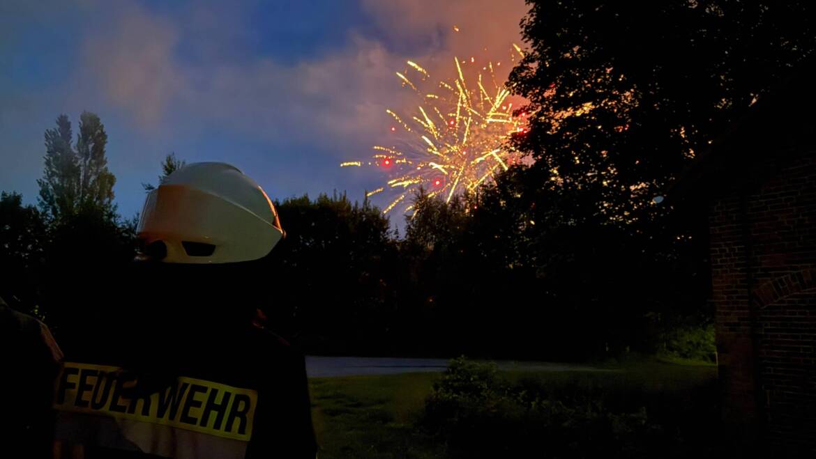 Brandsicherheitswache Höhenfeuerwerk beim Homby-Abschluss in Stadtoldendorf