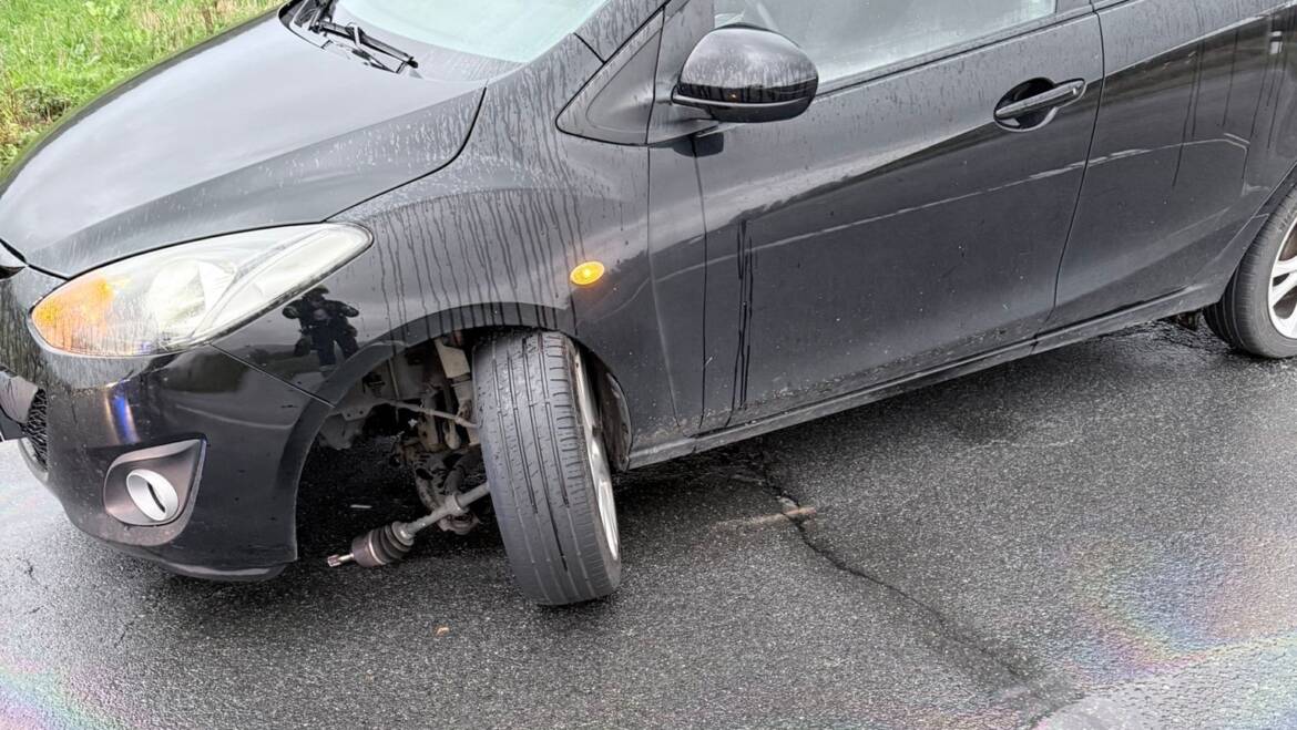 Ölspur nach Alleinunfall auf der Landesstraße 583/546 Abbiegung Richtung Wangelnstedt