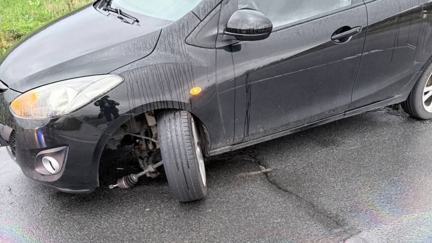 Ölspur nach Alleinunfall auf der Landesstraße 583/546 Abbiegung Richtung Wangelnstedt