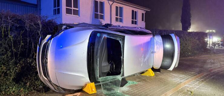 Überfrierende Nässe sorgt für Verkehrsunfall auf dem Stadtoldendorfer Warteweg.