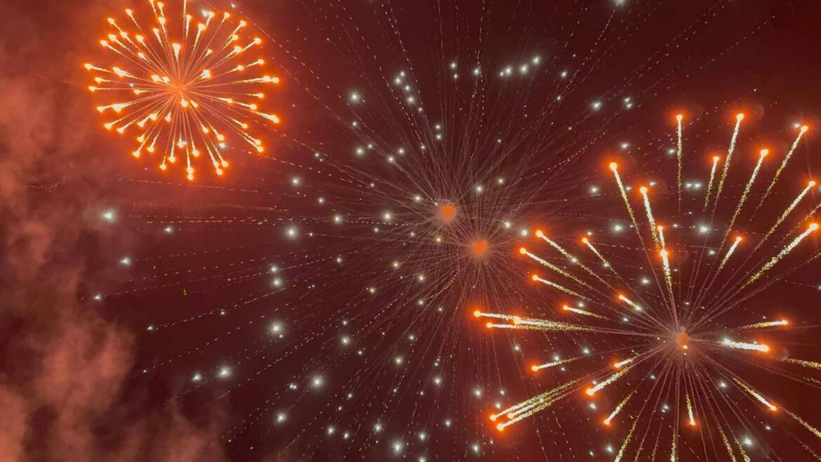 Traditionelle Brandsicherheitswache zum Abschluss des Homby´s mit Höhenfeuerwerk